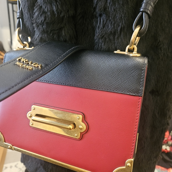 Authentic Prada Cahier Red Crossbodybag or shoulder bag - Picture 6 of 15